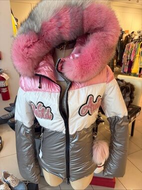 Women’s Flo clo made in Italy Jacket real fur hood